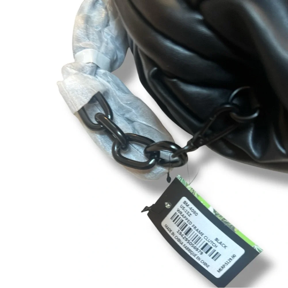 BADGLEY MISCHKA Ruched Convertible Clutch - Black NWT. Retails for $129. - Picture 4 of 6